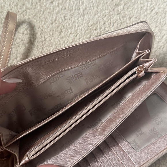 Michael Kors Shiny Metallic Leather Wristlet - Picture 4 of 8